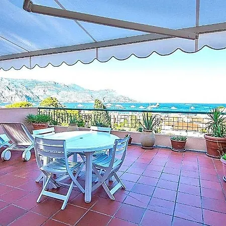 Amazing Sea View With Private Close Parking *