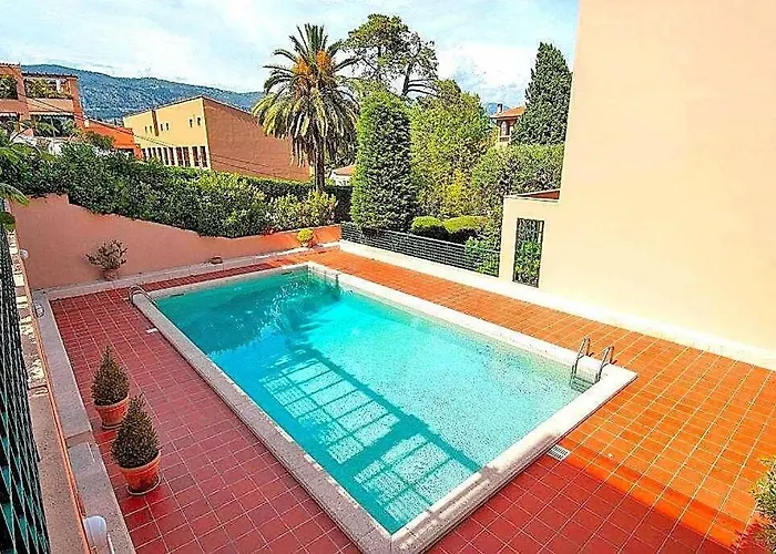 Amazing Sea View With Private Close Parking *